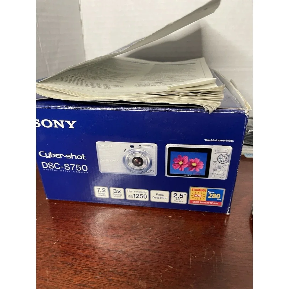 Sony Cyber-Shot DSC-S570 7.2MP Digital Camera Silver Tested